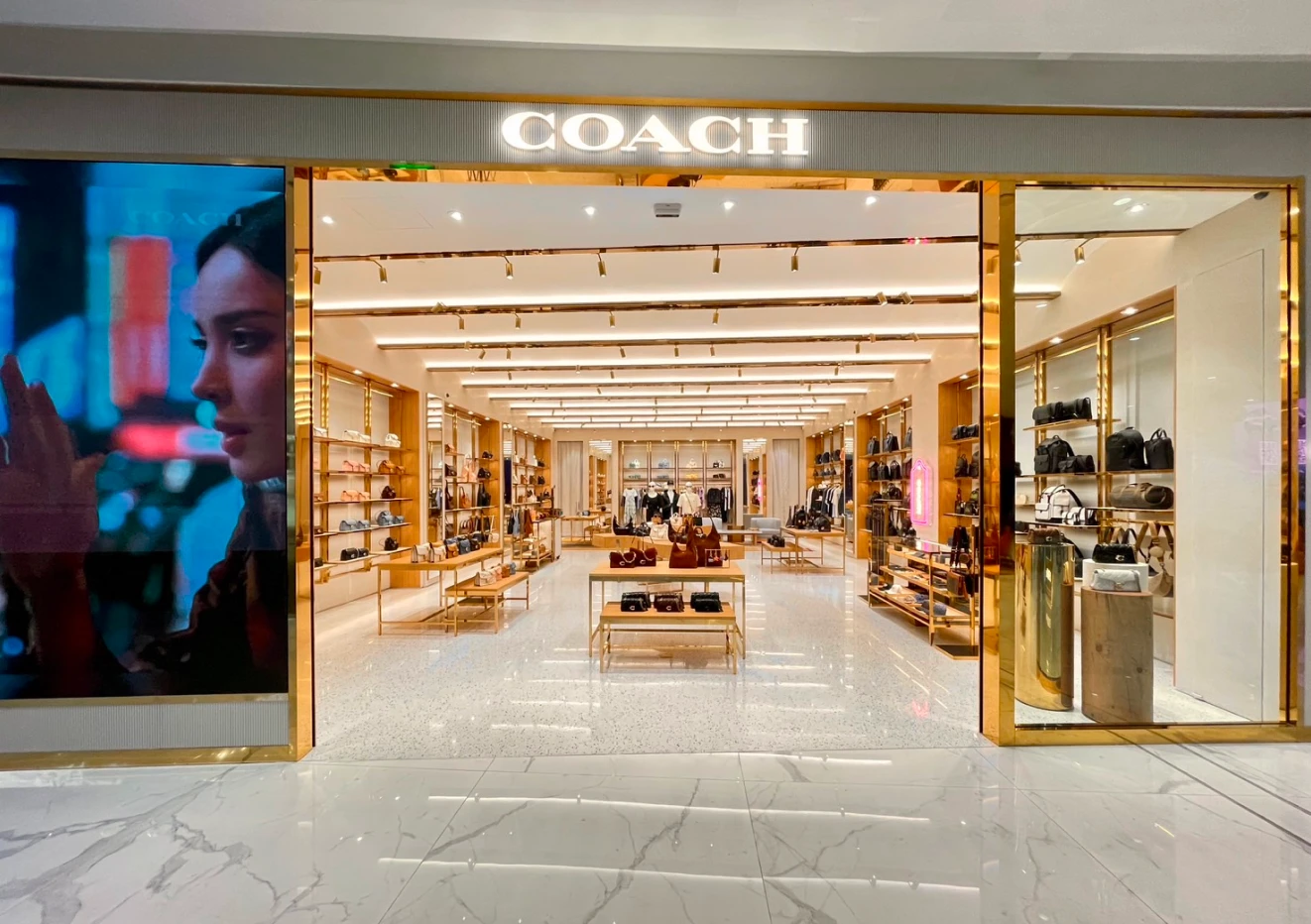 Coach Icon Siam